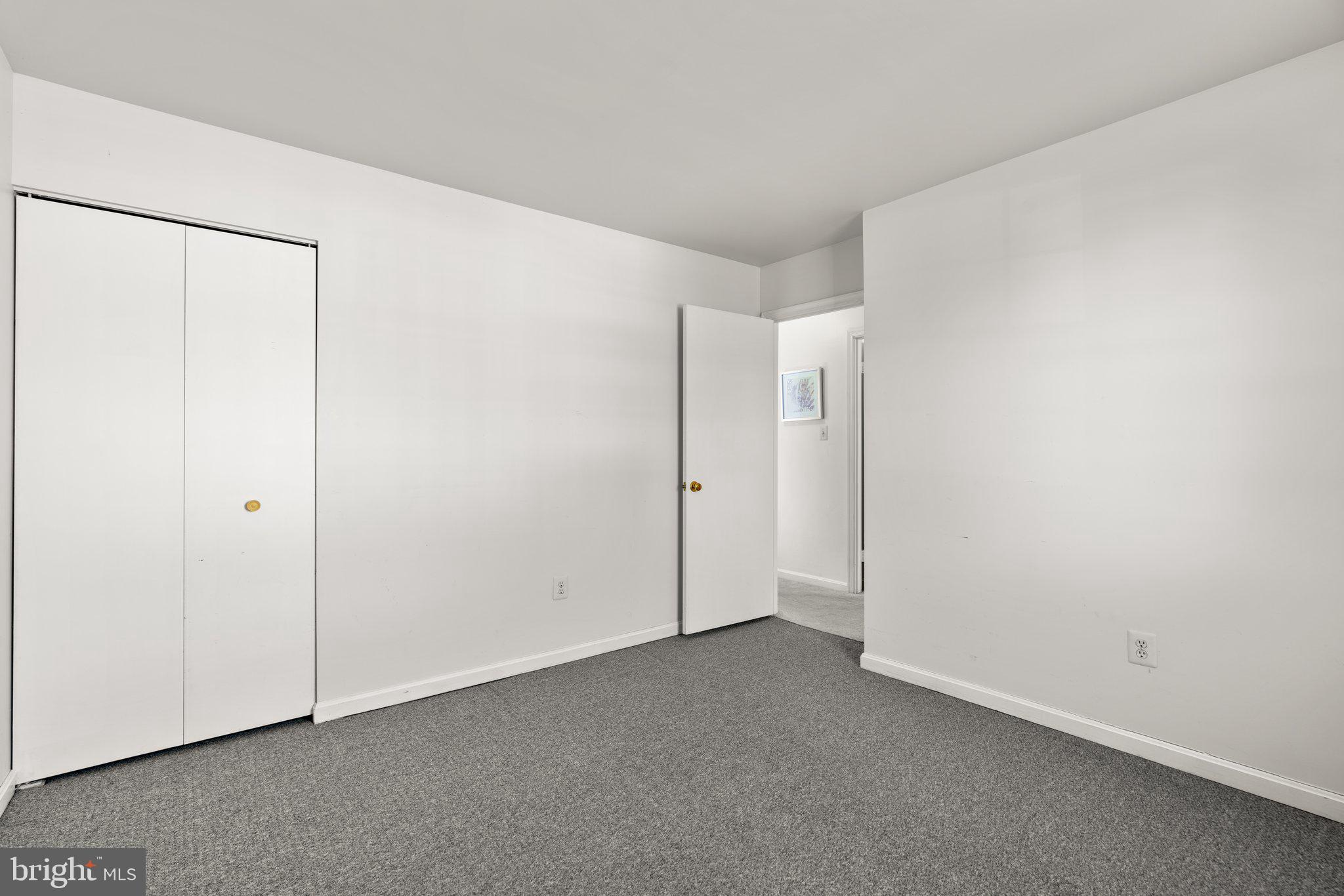 HUNTERS WOODS - Residential