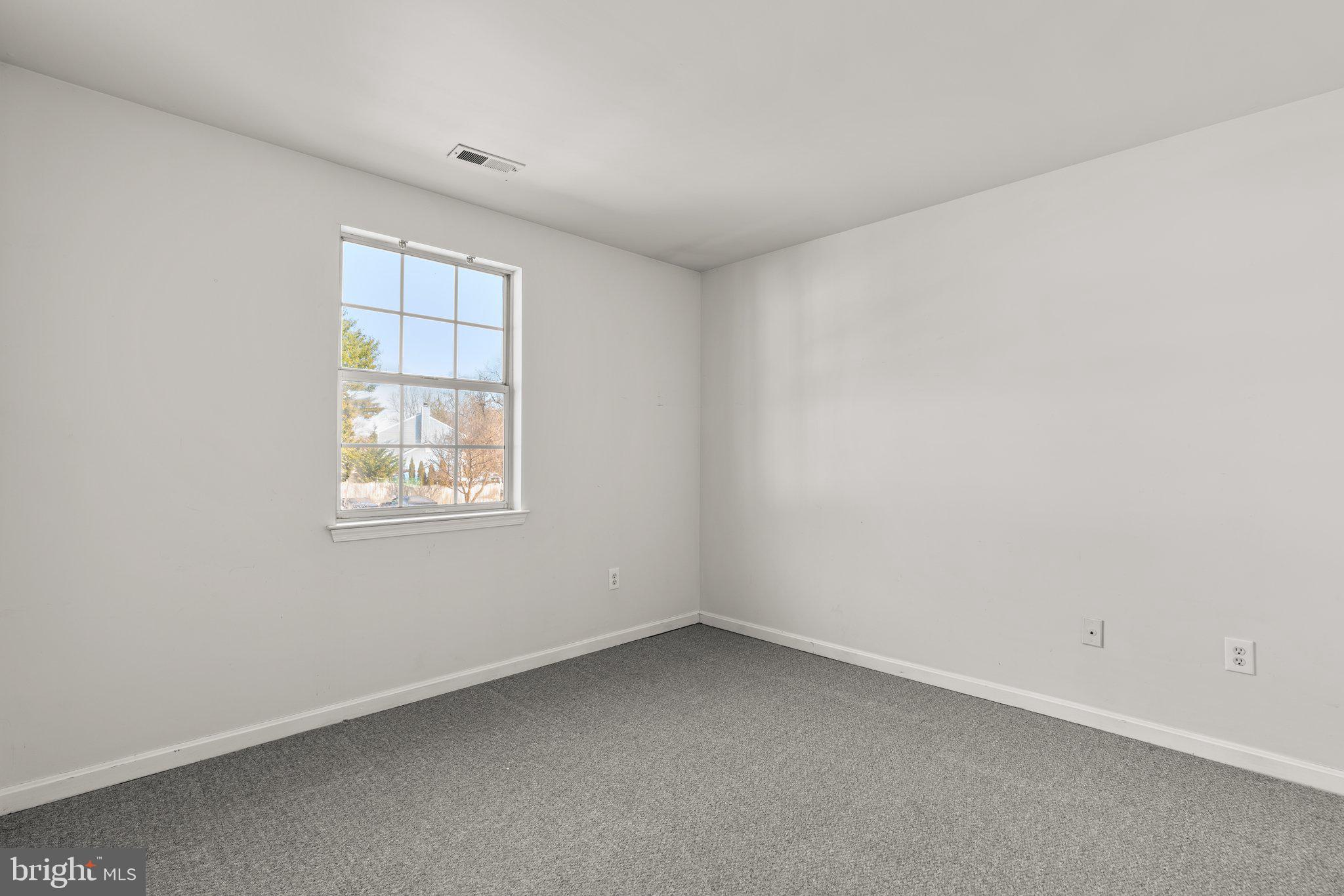 HUNTERS WOODS - Residential