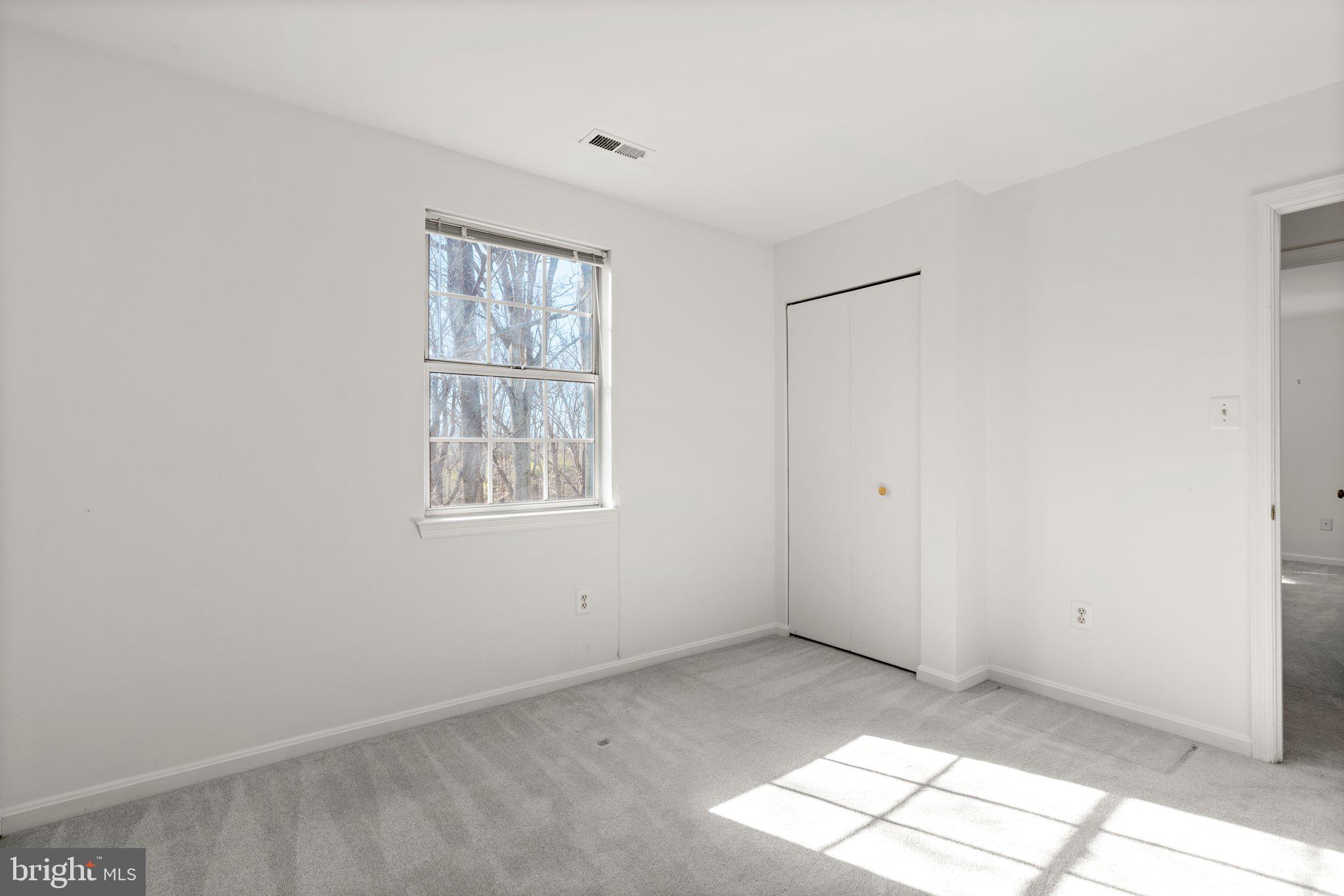 HUNTERS WOODS - Residential