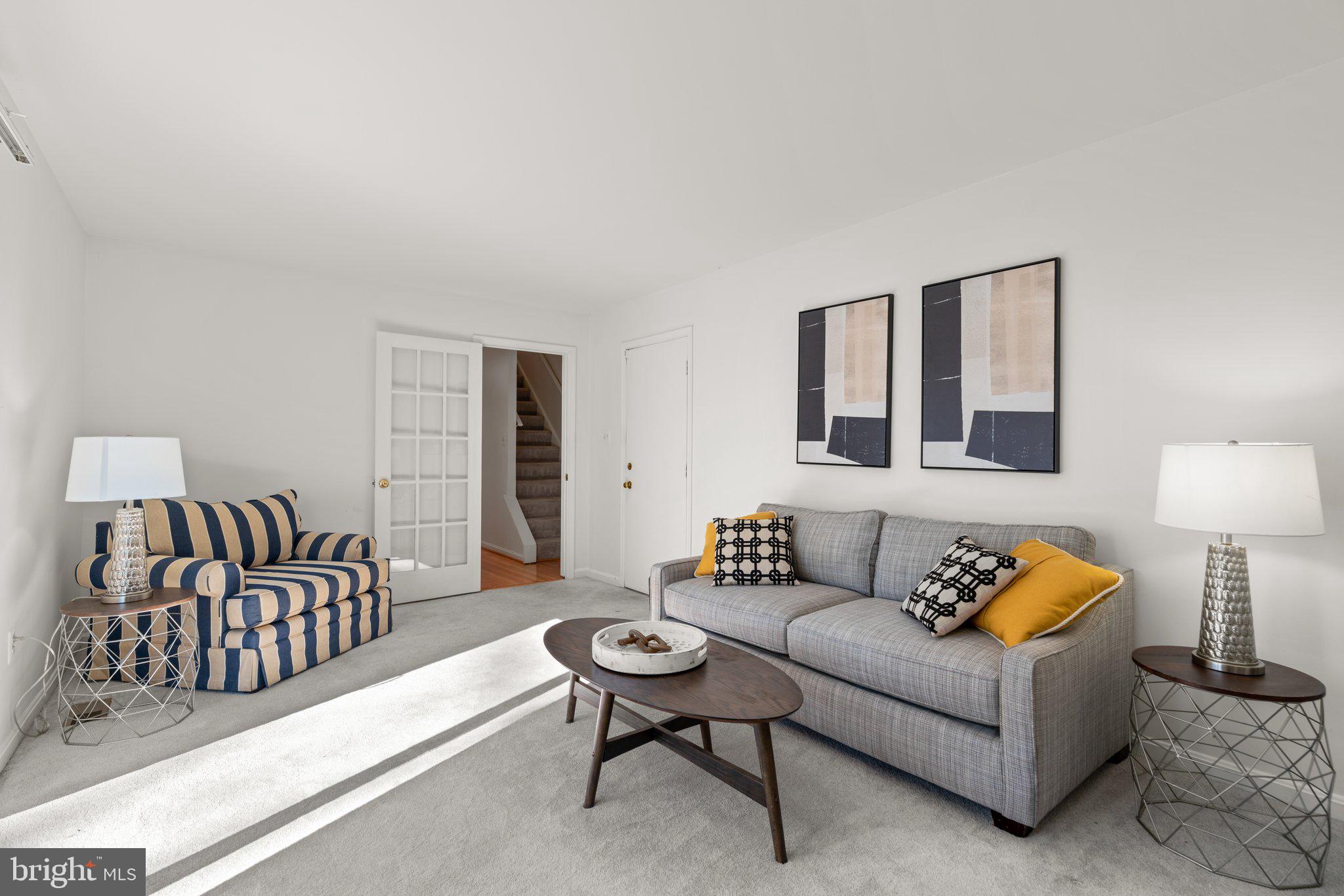 HUNTERS WOODS - Residential