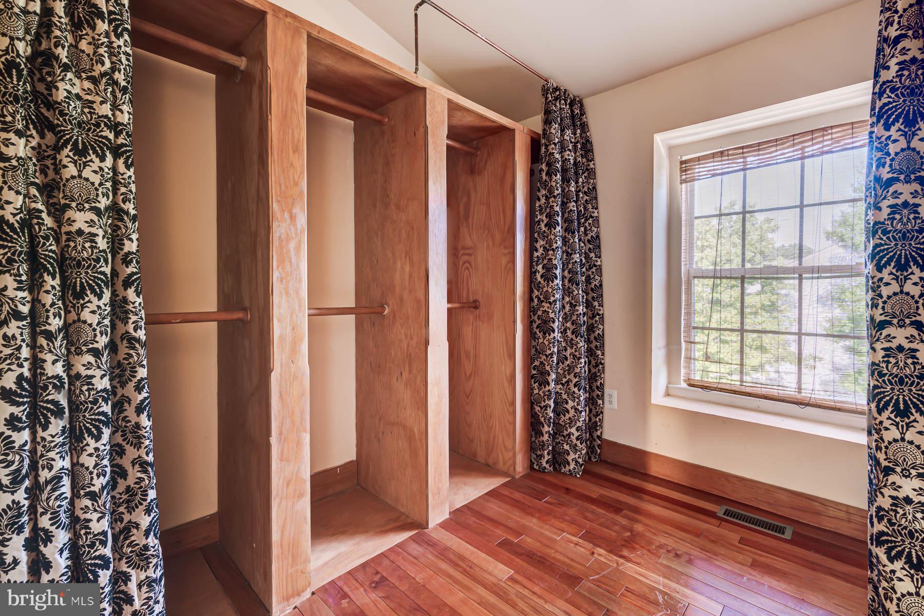 DUPONT HEIGHTS - Residential