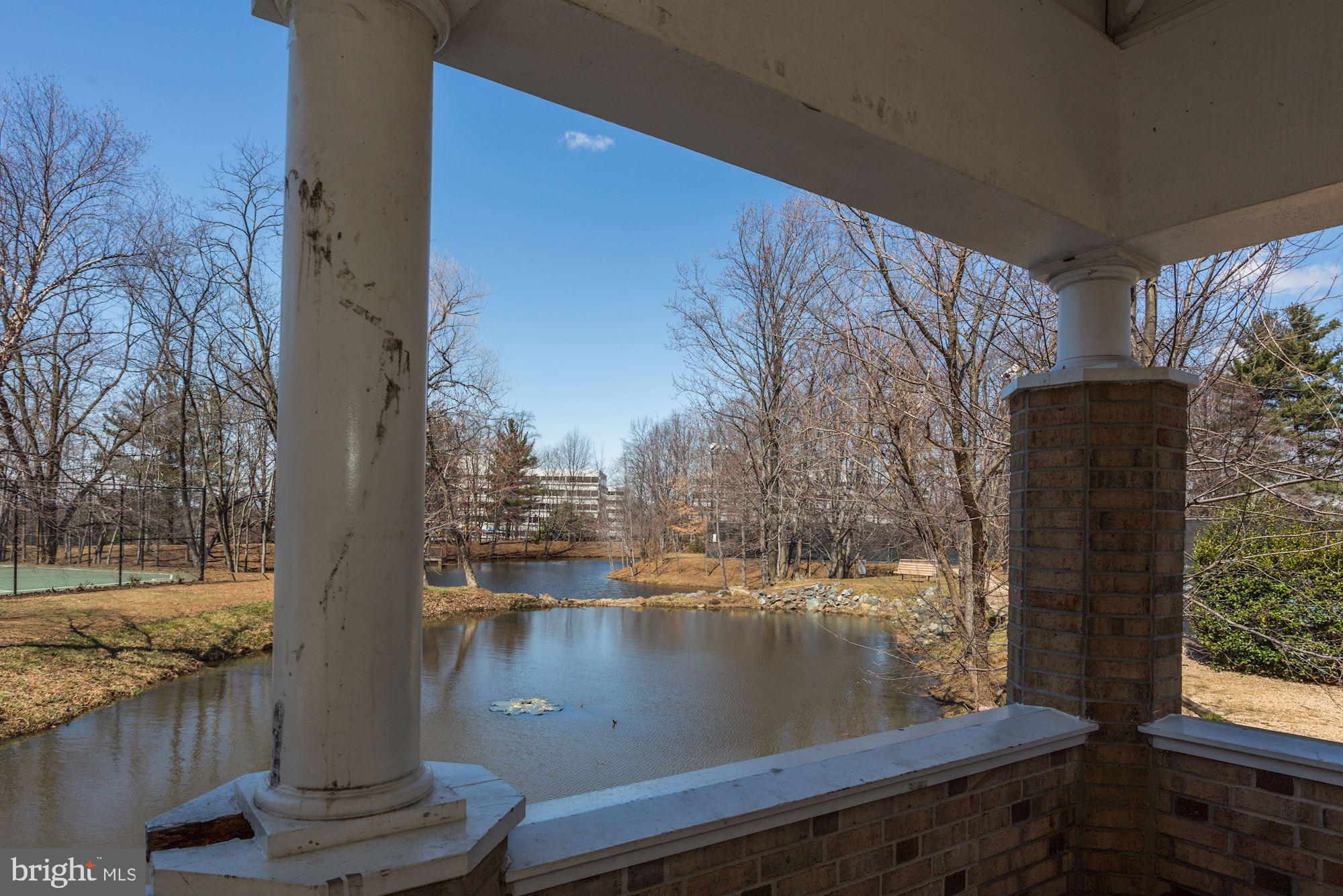 ROTONDA - Residential Lease