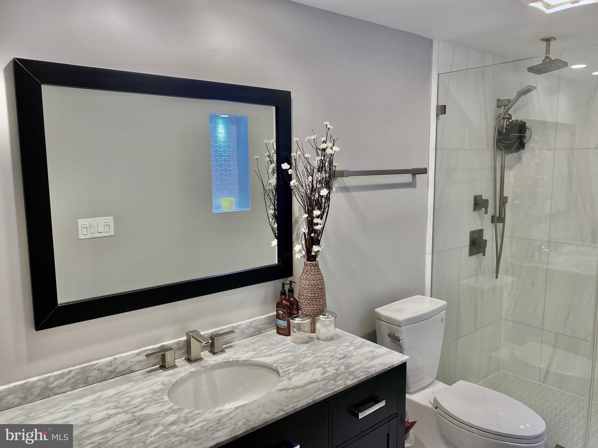 ROTONDA - Residential Lease