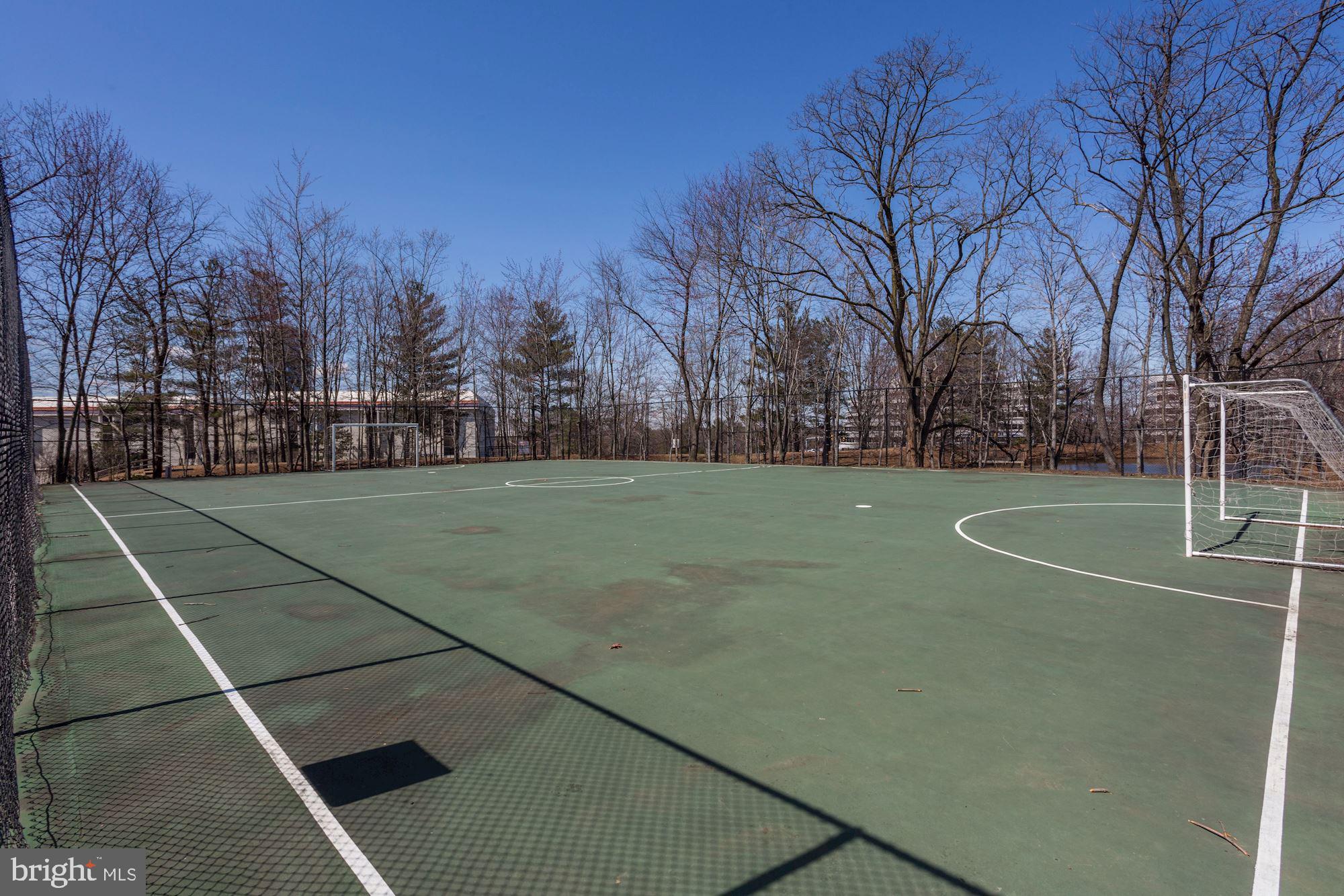 ROTONDA - Residential Lease