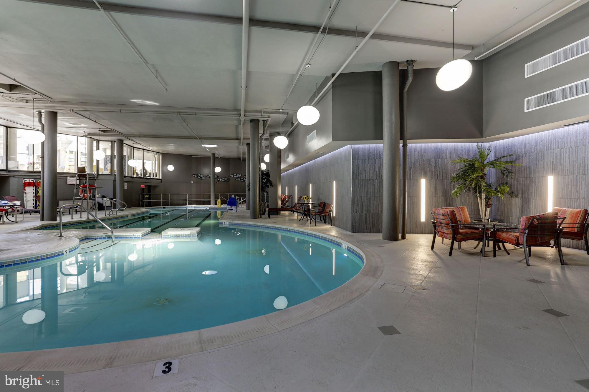 ROTONDA - Residential Lease