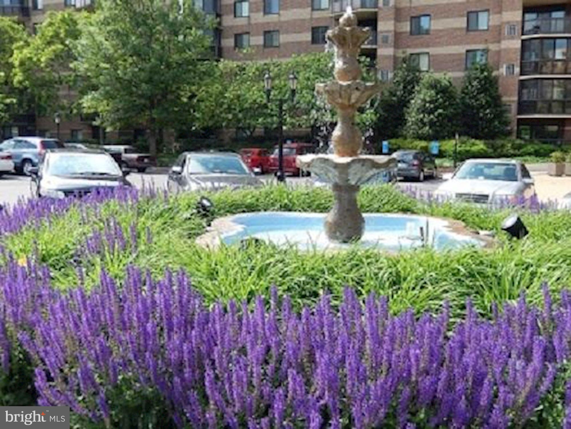 ROTONDA - Residential Lease