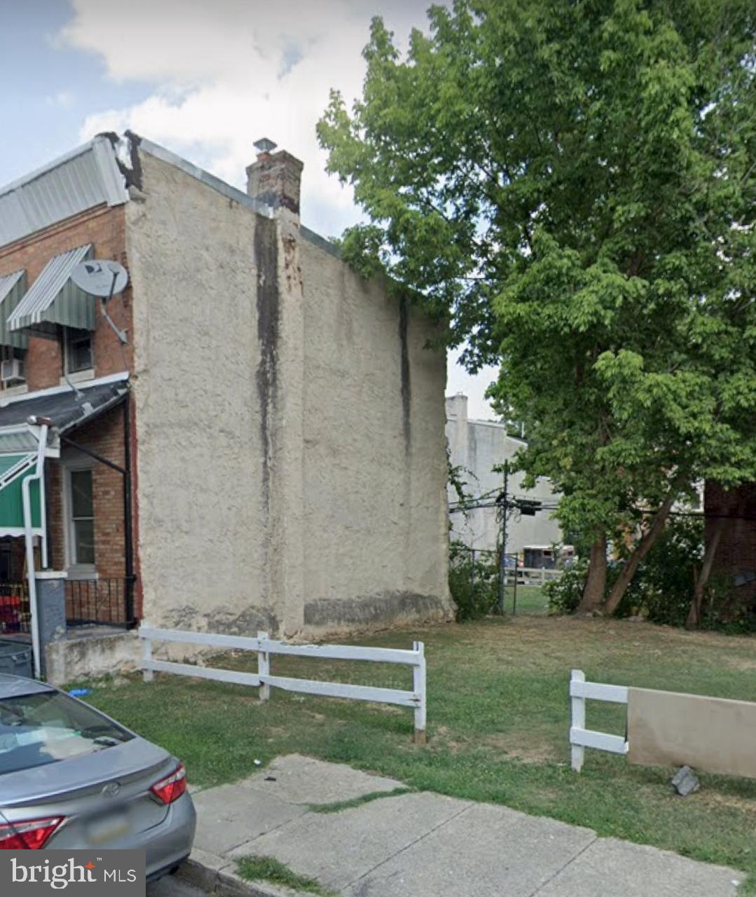 2 Residential Building lots for sale cash as is. Must be sold with 21 N Dearborn St. Price is for each. Proof of funds and a 10% deposit is required. Buyer responsible for city resale certificate. Seller requests that buyer use Seller's title company for title insurance and settlement.