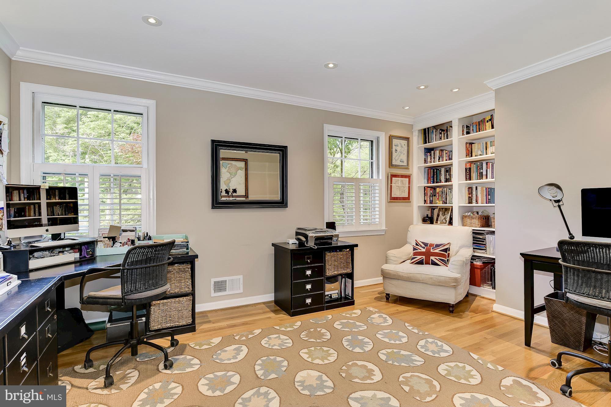 RIVER FALLS - Residential