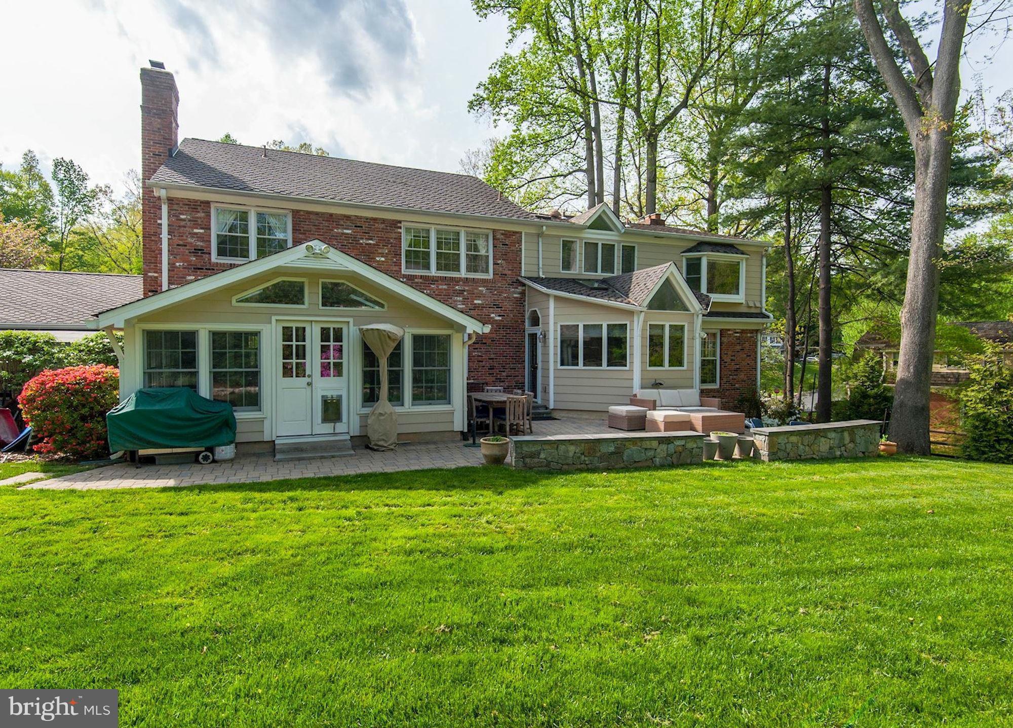 RIVER FALLS - Residential