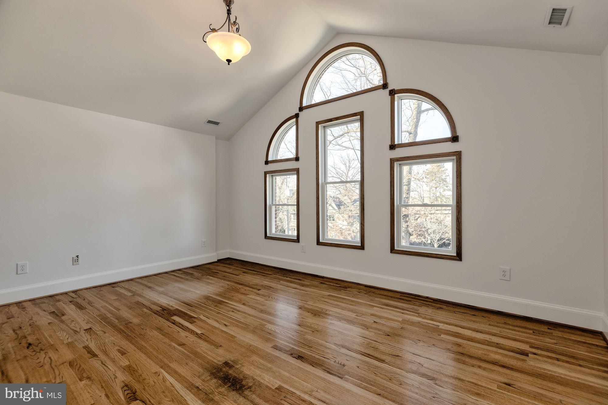 COUNTRY CLUB HILLS - Residential