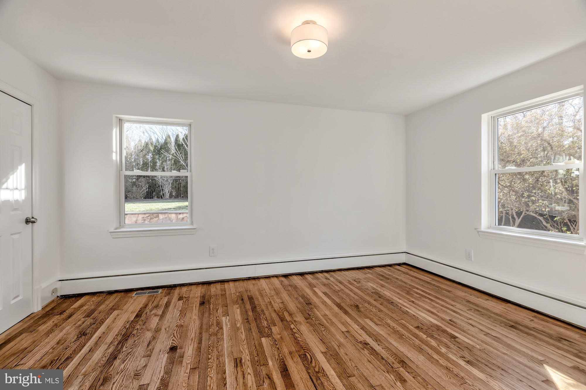 COUNTRY CLUB HILLS - Residential