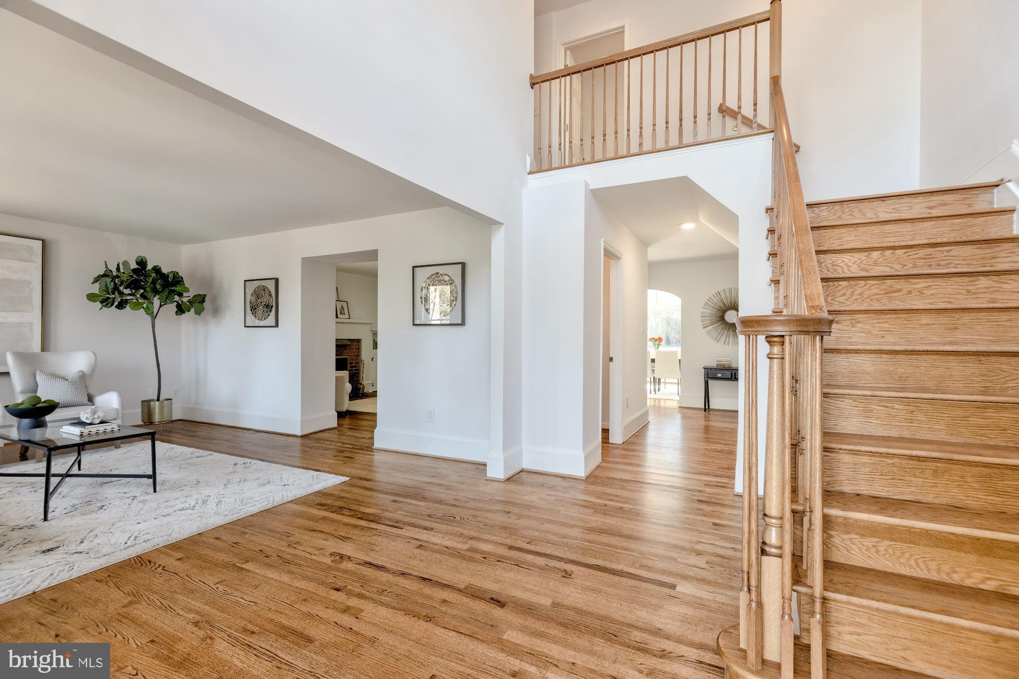 COUNTRY CLUB HILLS - Residential