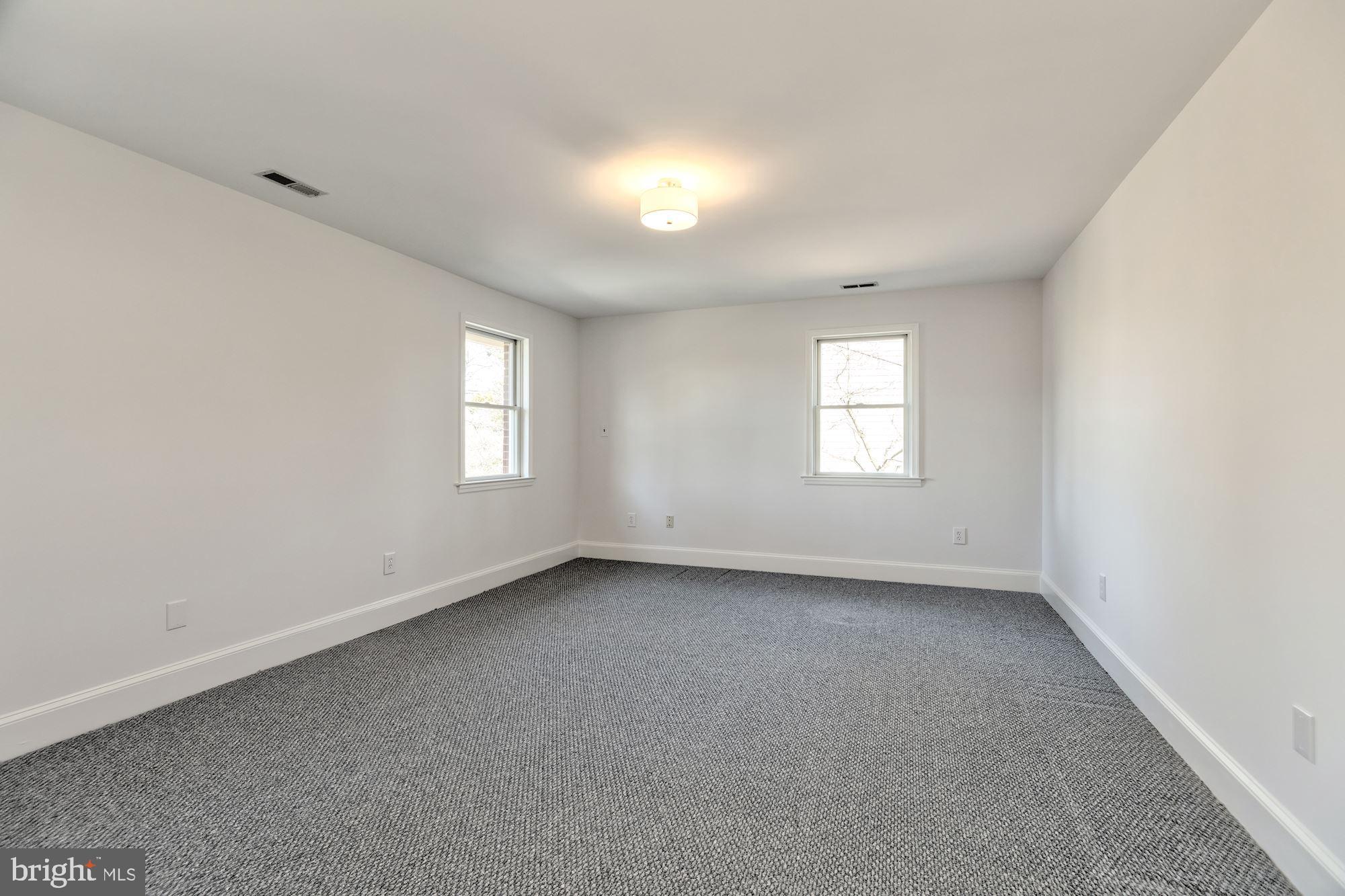 COUNTRY CLUB HILLS - Residential