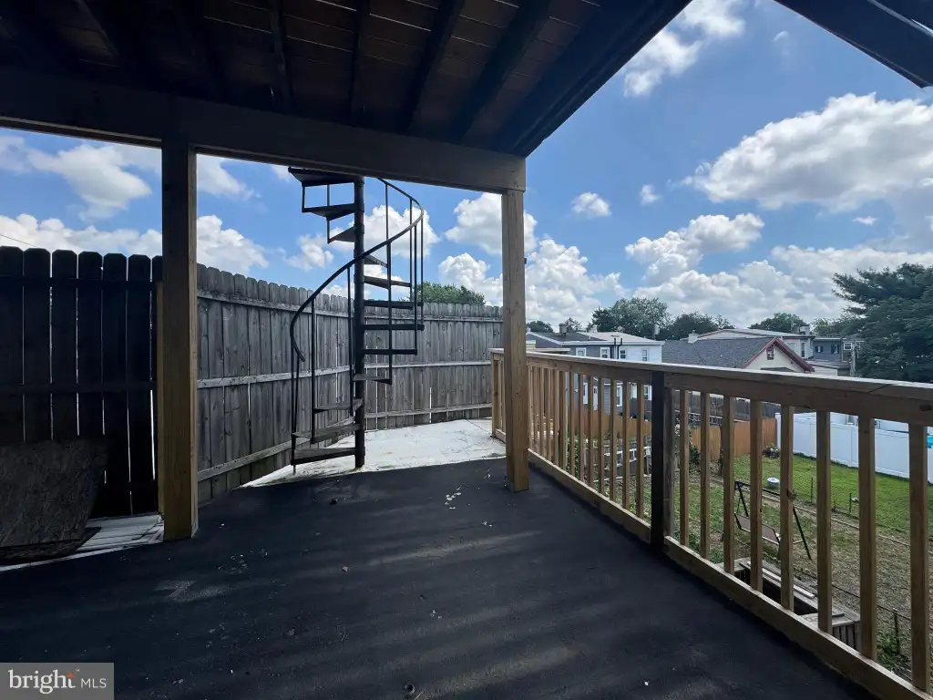 242 N Broadway Unit B, Gloucester City, NJ 08030