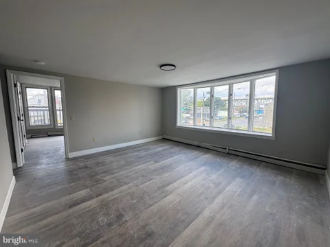 MLS: NJCD2124460
