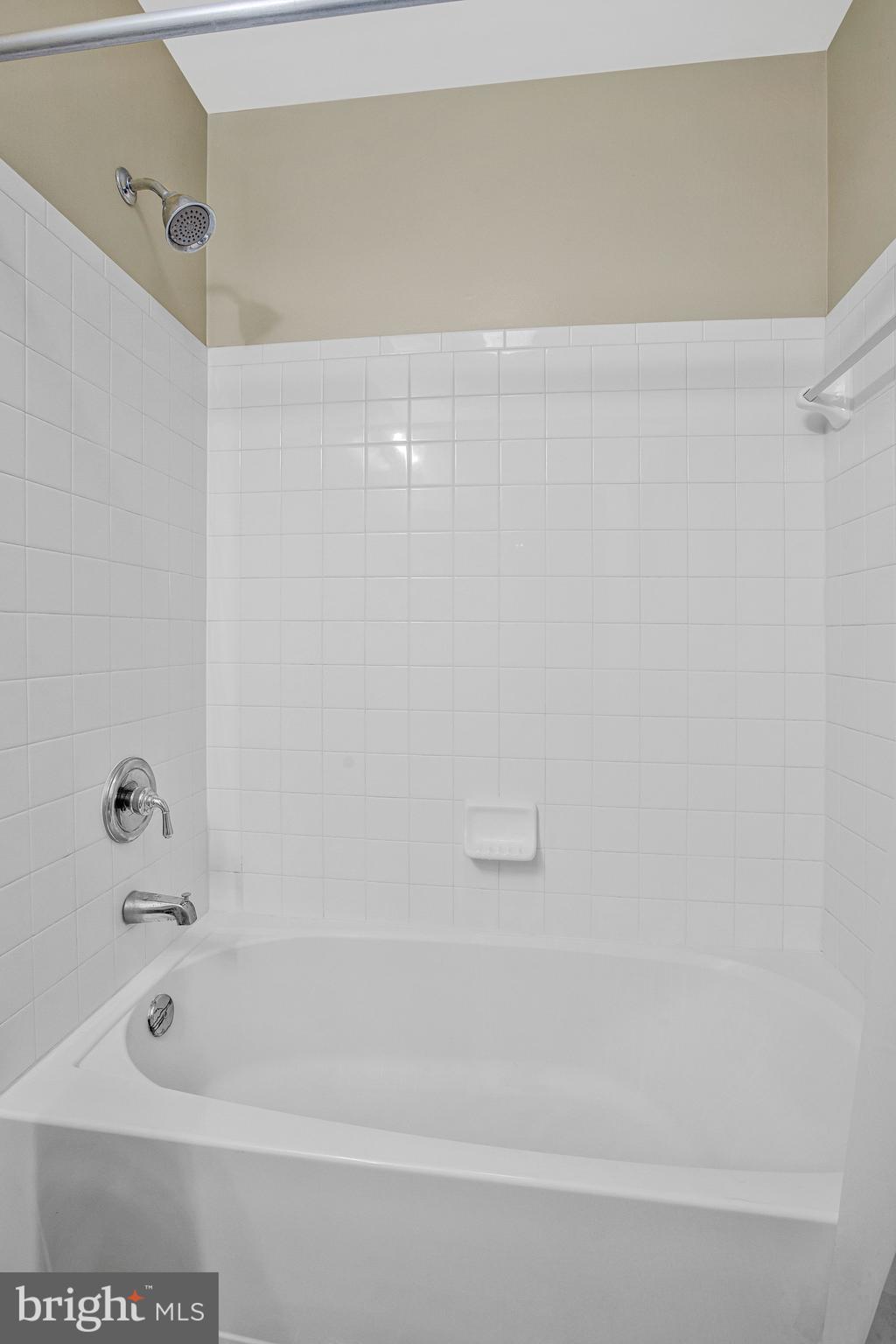 THE OAKS AT WATERS EDGE - Residential