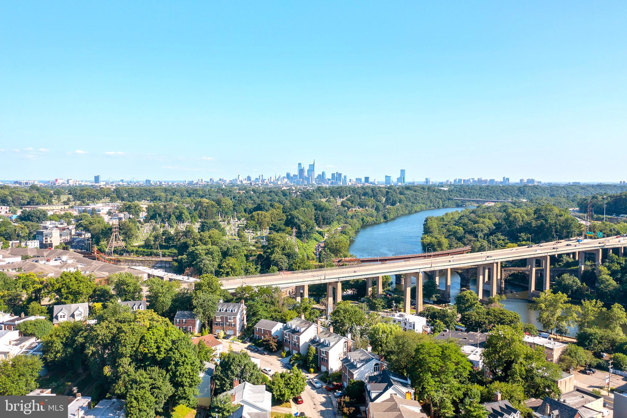 EAST FALLS - Residential