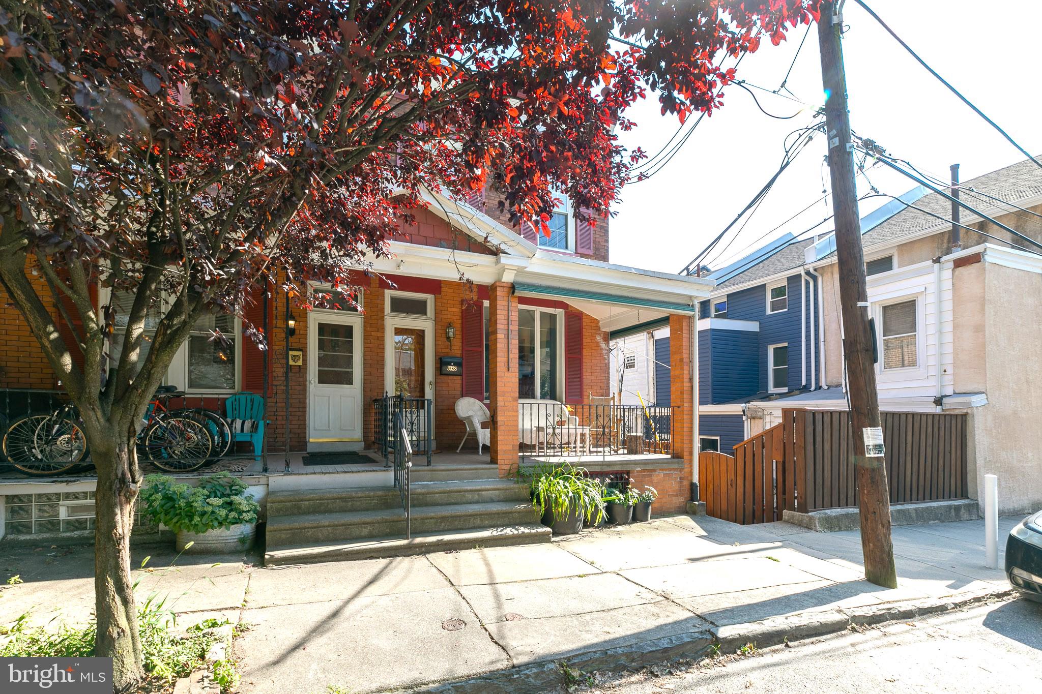 EAST FALLS - Residential