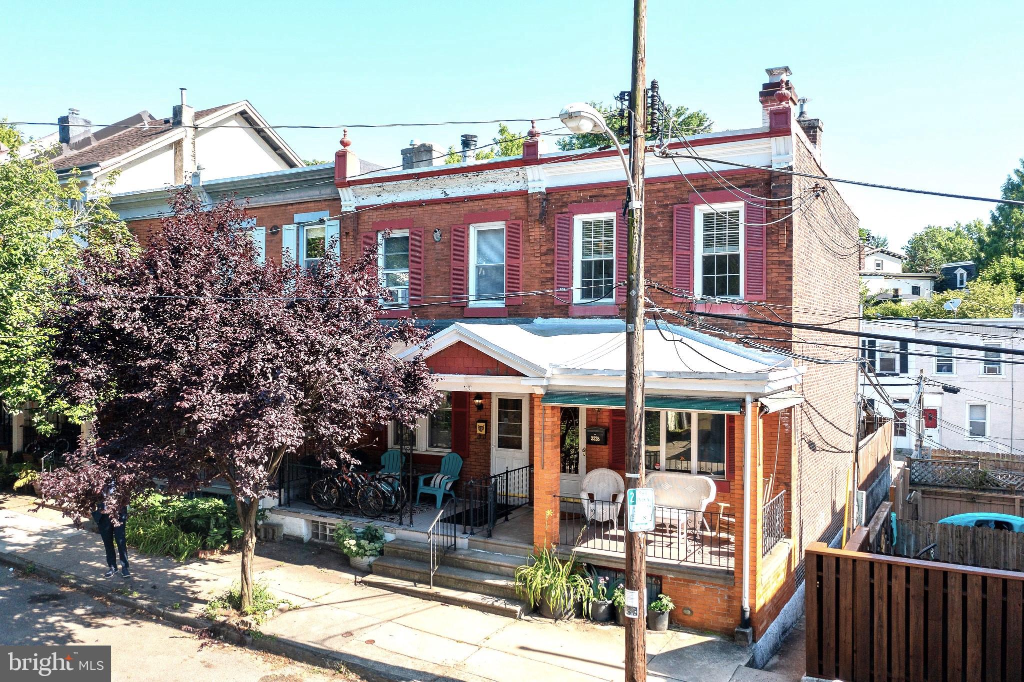 EAST FALLS - Residential