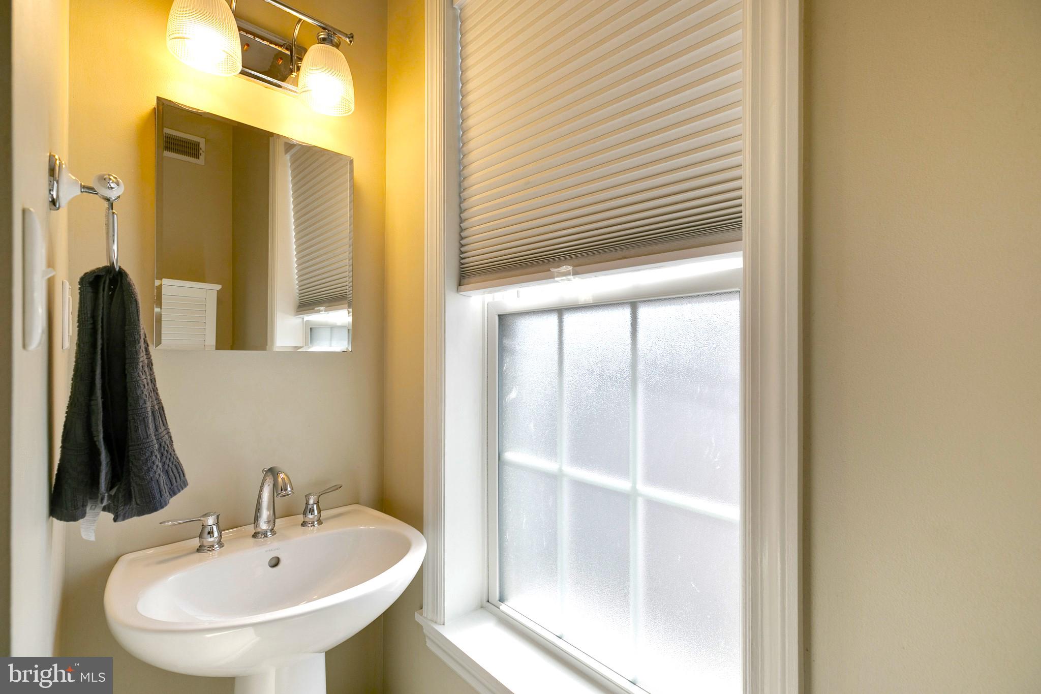 EAST FALLS - Residential