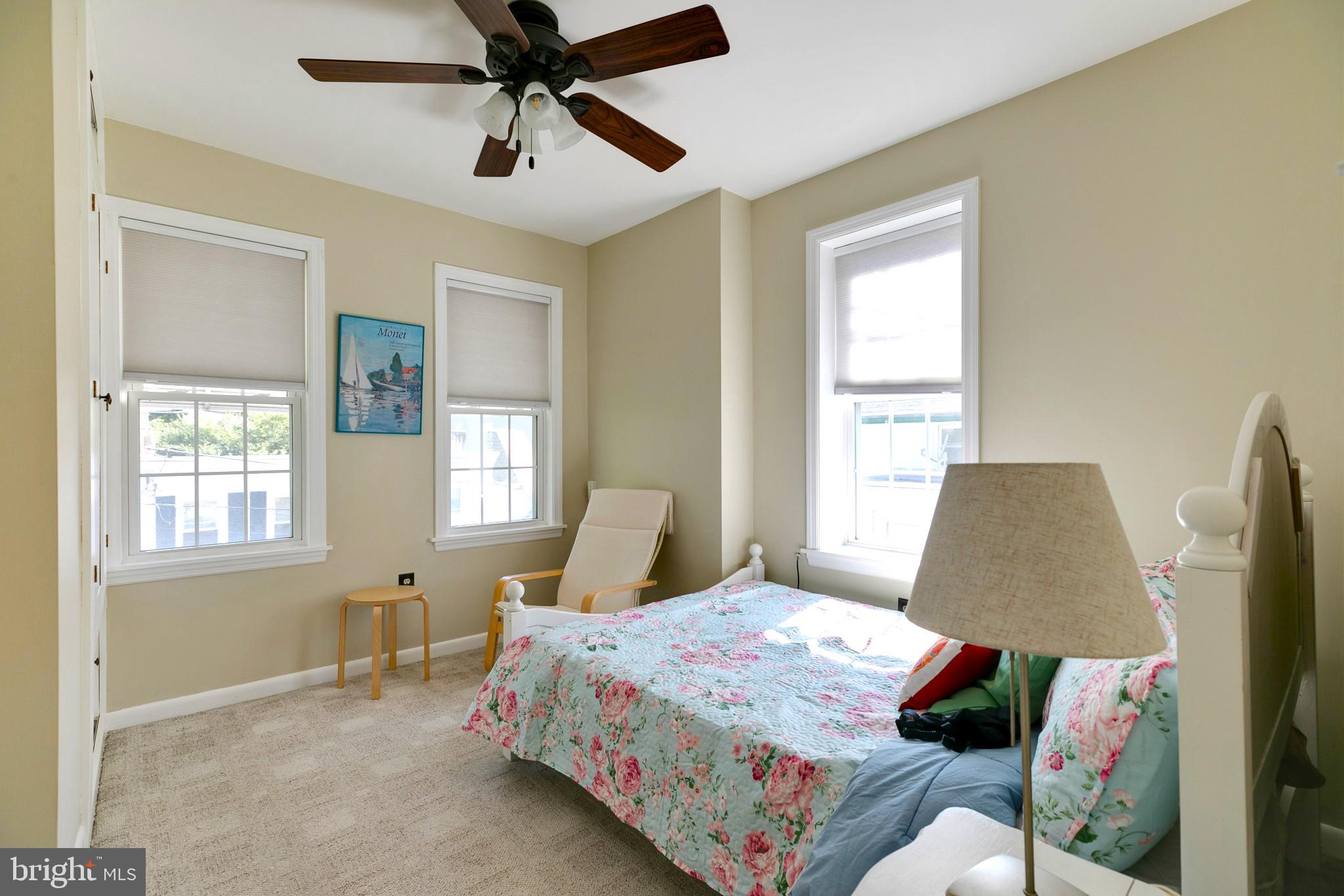 EAST FALLS - Residential