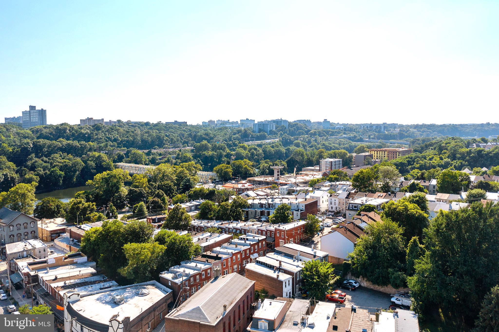 EAST FALLS - Residential