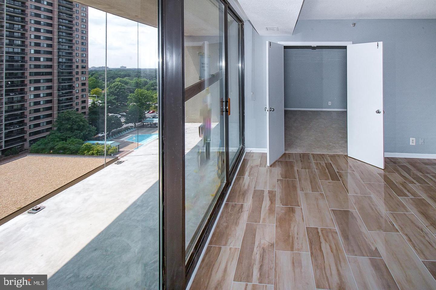 SKYLINE SQUARE CONDO - Residential Lease