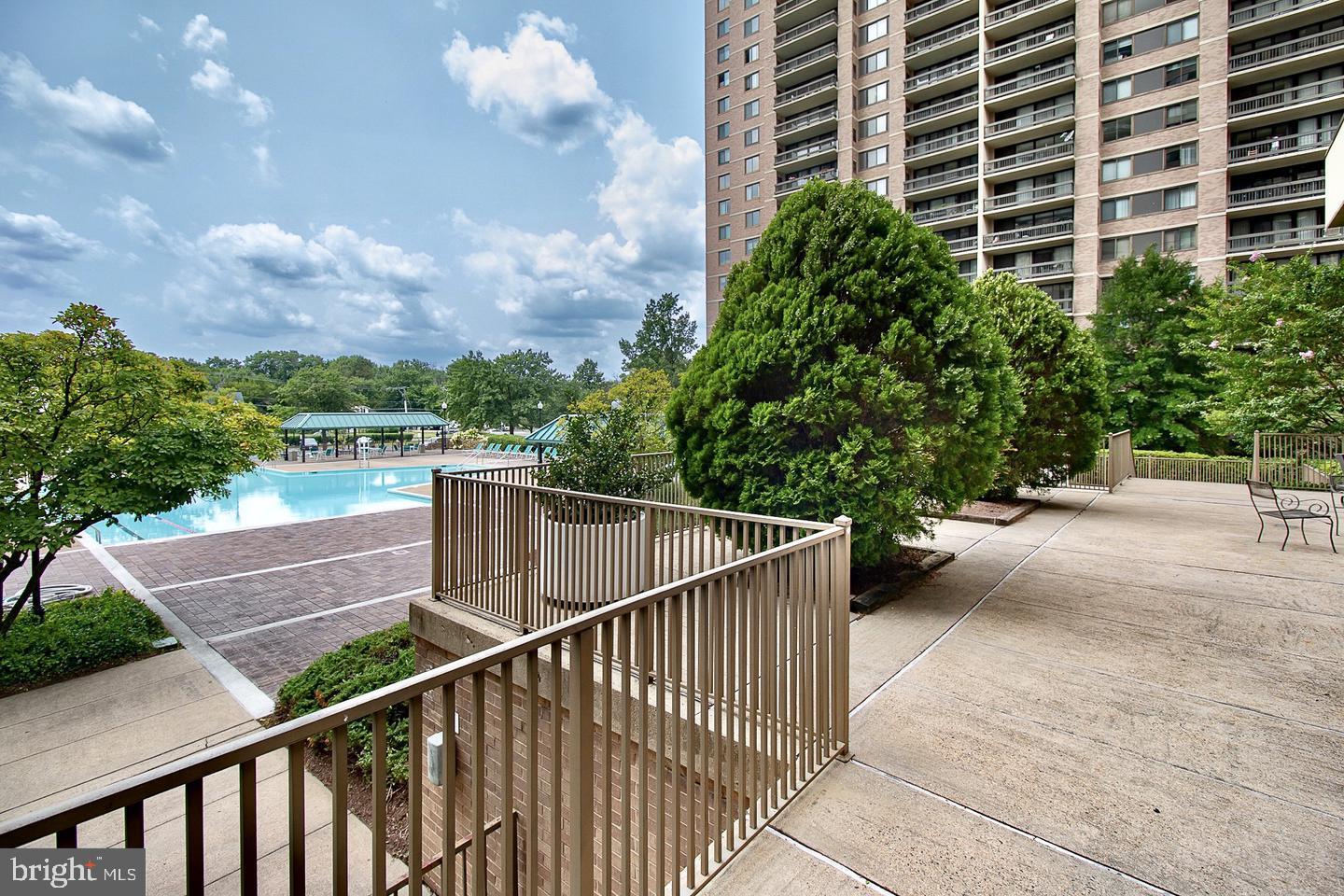 SKYLINE SQUARE CONDO - Residential Lease