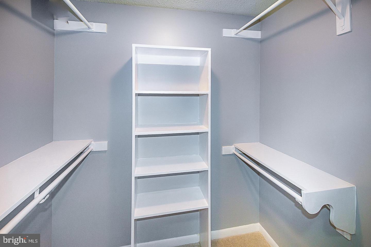 SKYLINE SQUARE CONDO - Residential Lease