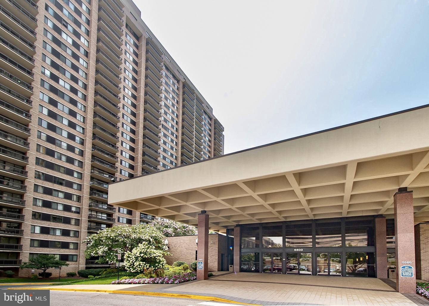 SKYLINE SQUARE CONDO - Residential Lease