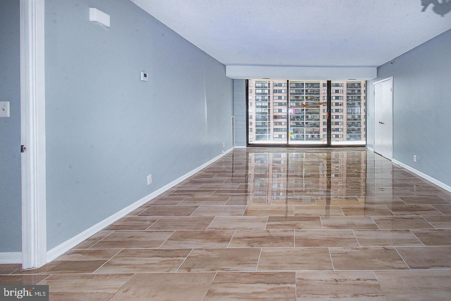 SKYLINE SQUARE CONDO - Residential Lease