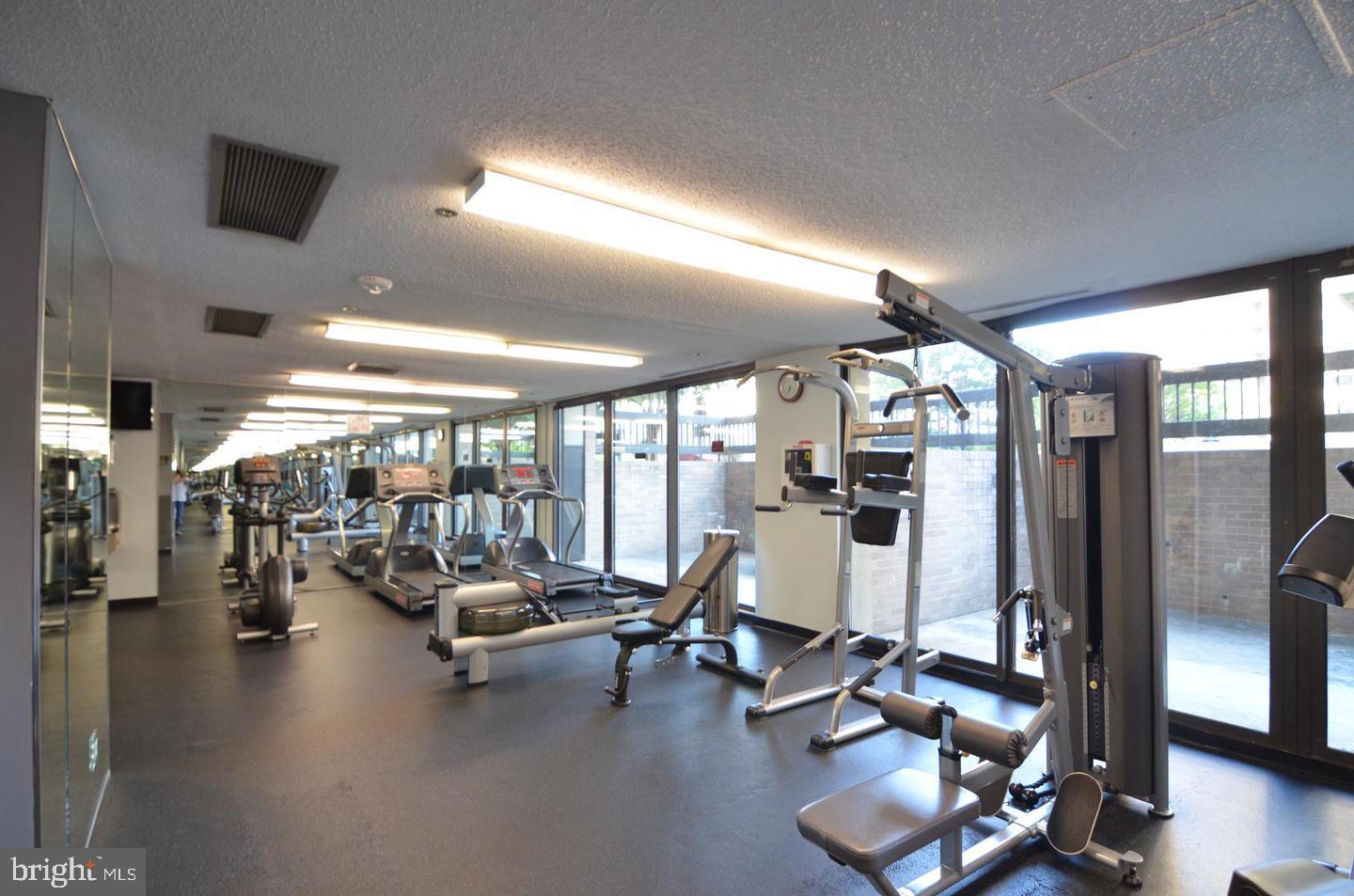 SKYLINE SQUARE CONDO - Residential Lease