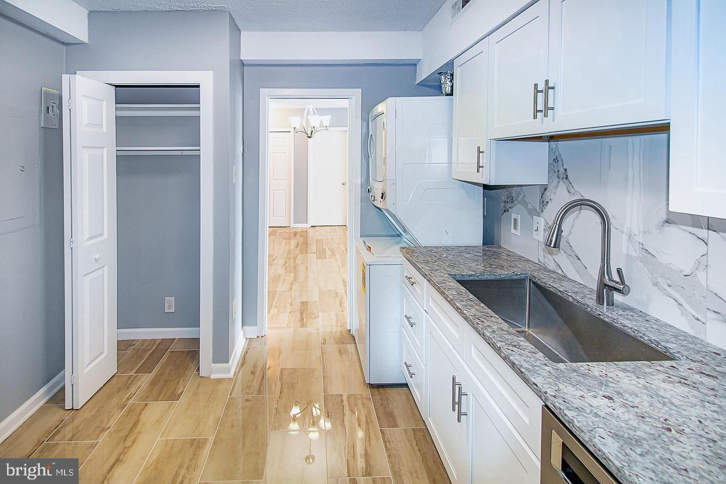 SKYLINE SQUARE CONDO - Residential Lease