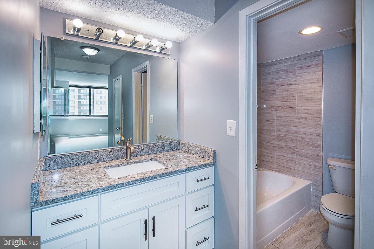 SKYLINE SQUARE CONDO - Residential Lease