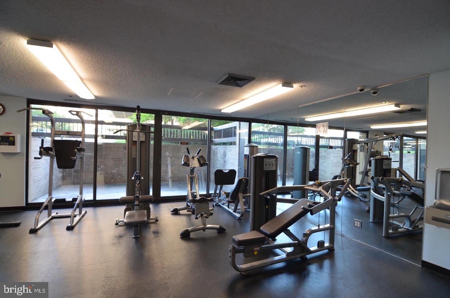 SKYLINE SQUARE CONDO - Residential Lease