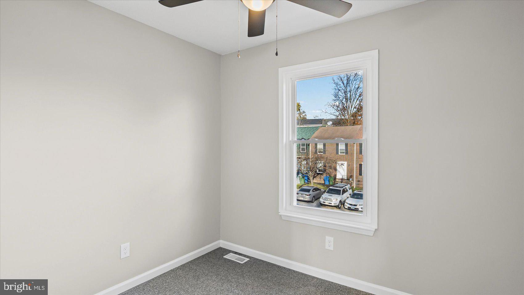 WOODSDALE MANOR - Residential