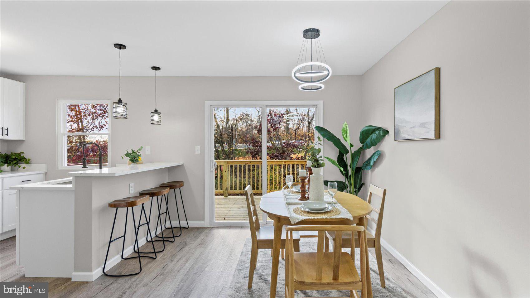 WOODSDALE MANOR - Residential