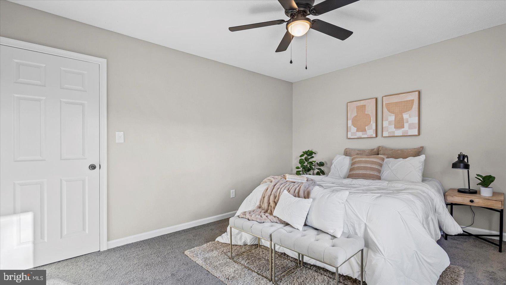 WOODSDALE MANOR - Residential