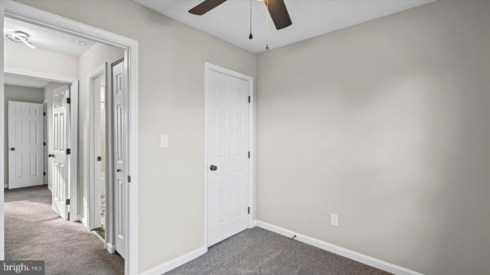 WOODSDALE MANOR - Residential