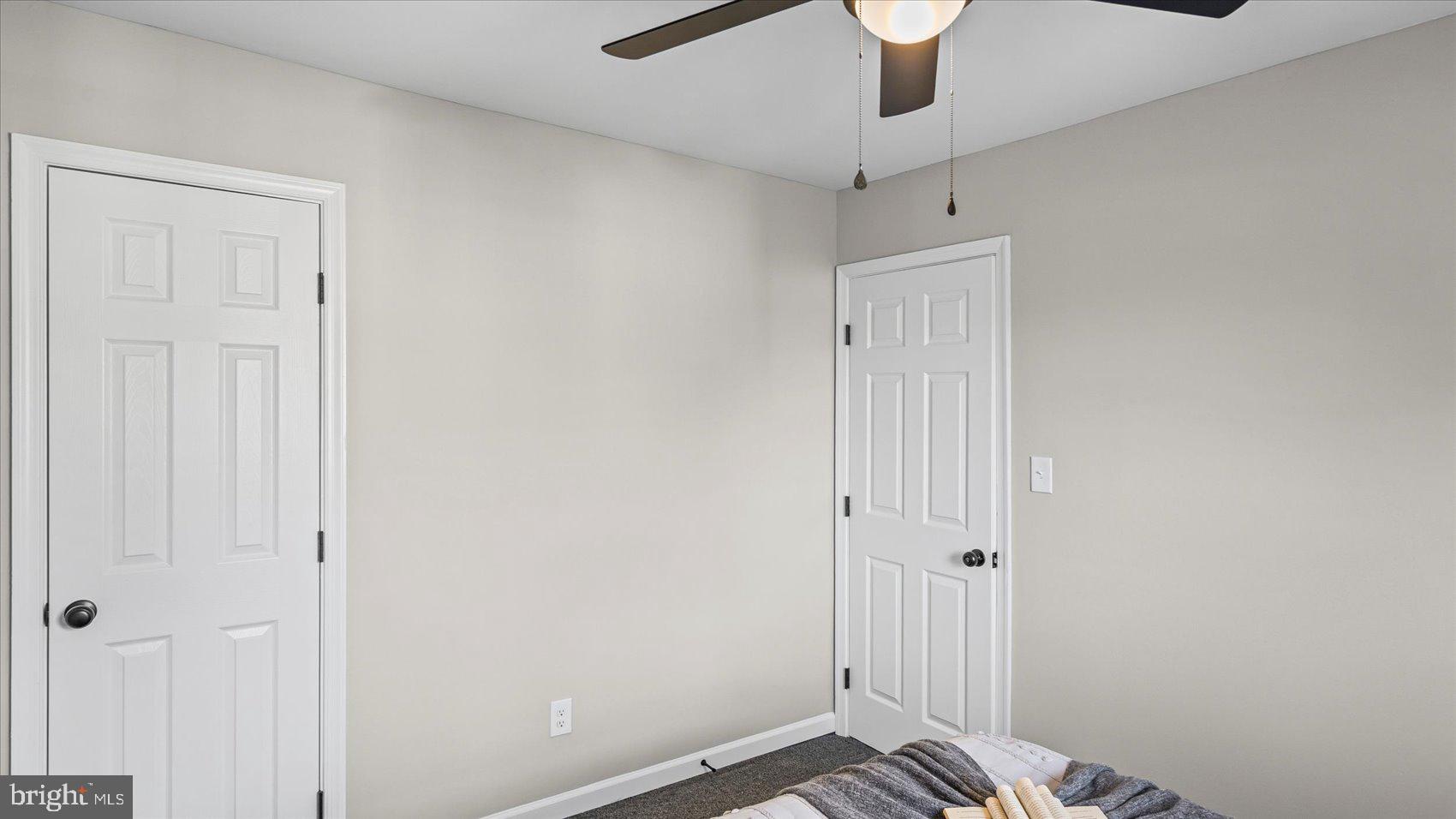 WOODSDALE MANOR - Residential