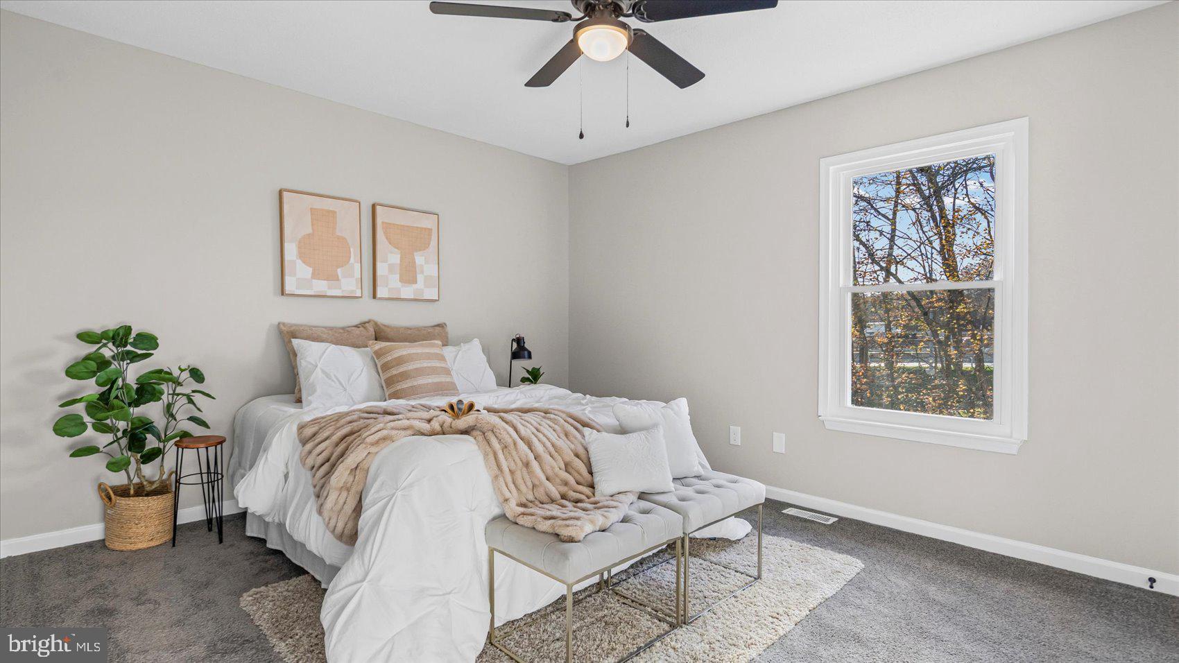 WOODSDALE MANOR - Residential