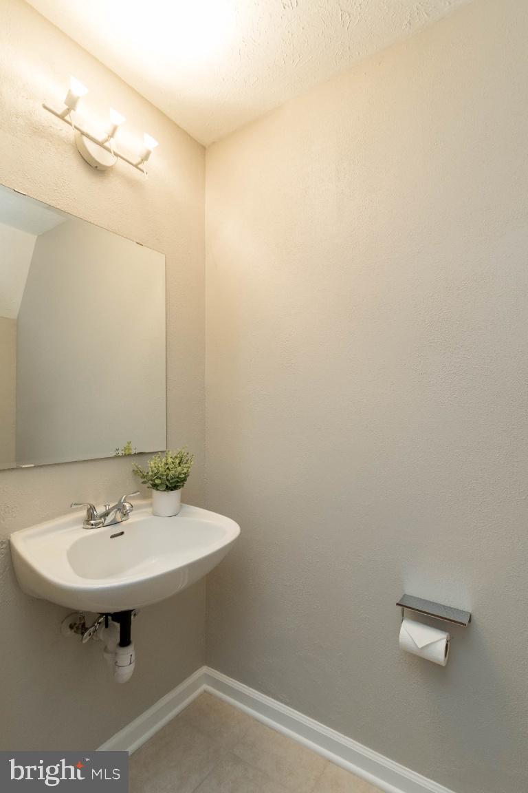 BANNERWOOD - Residential Lease