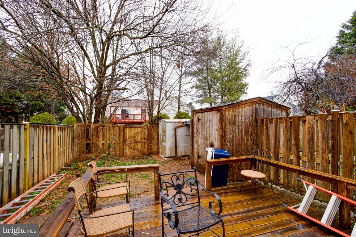 BANNERWOOD - Residential Lease