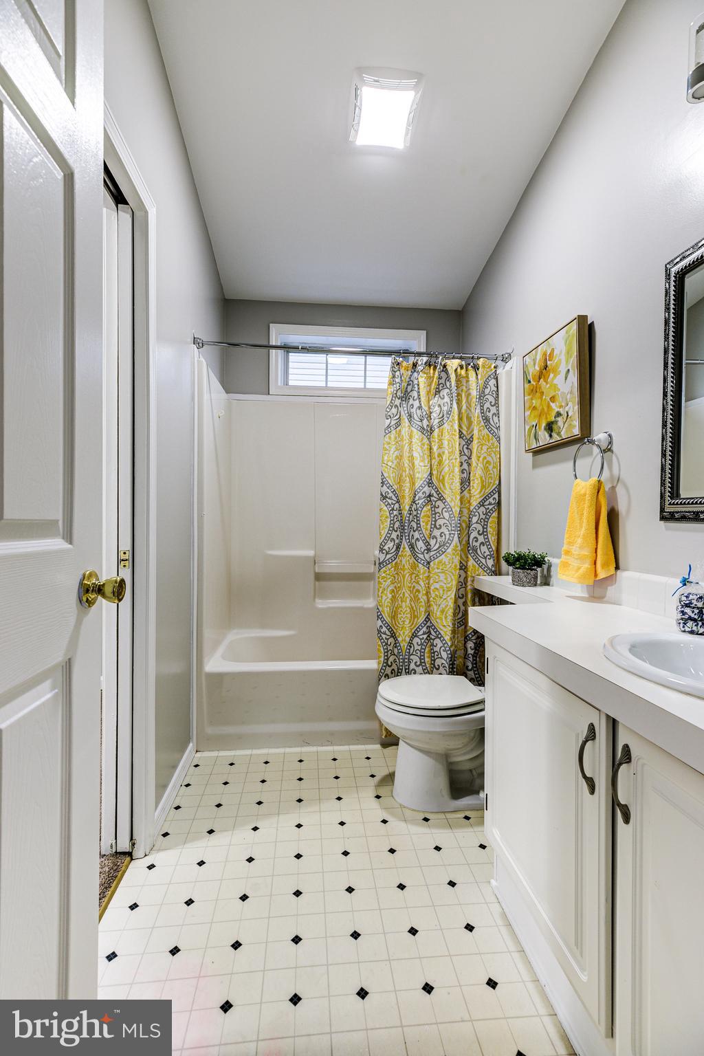 NEW COLONY VILLAGE - Residential