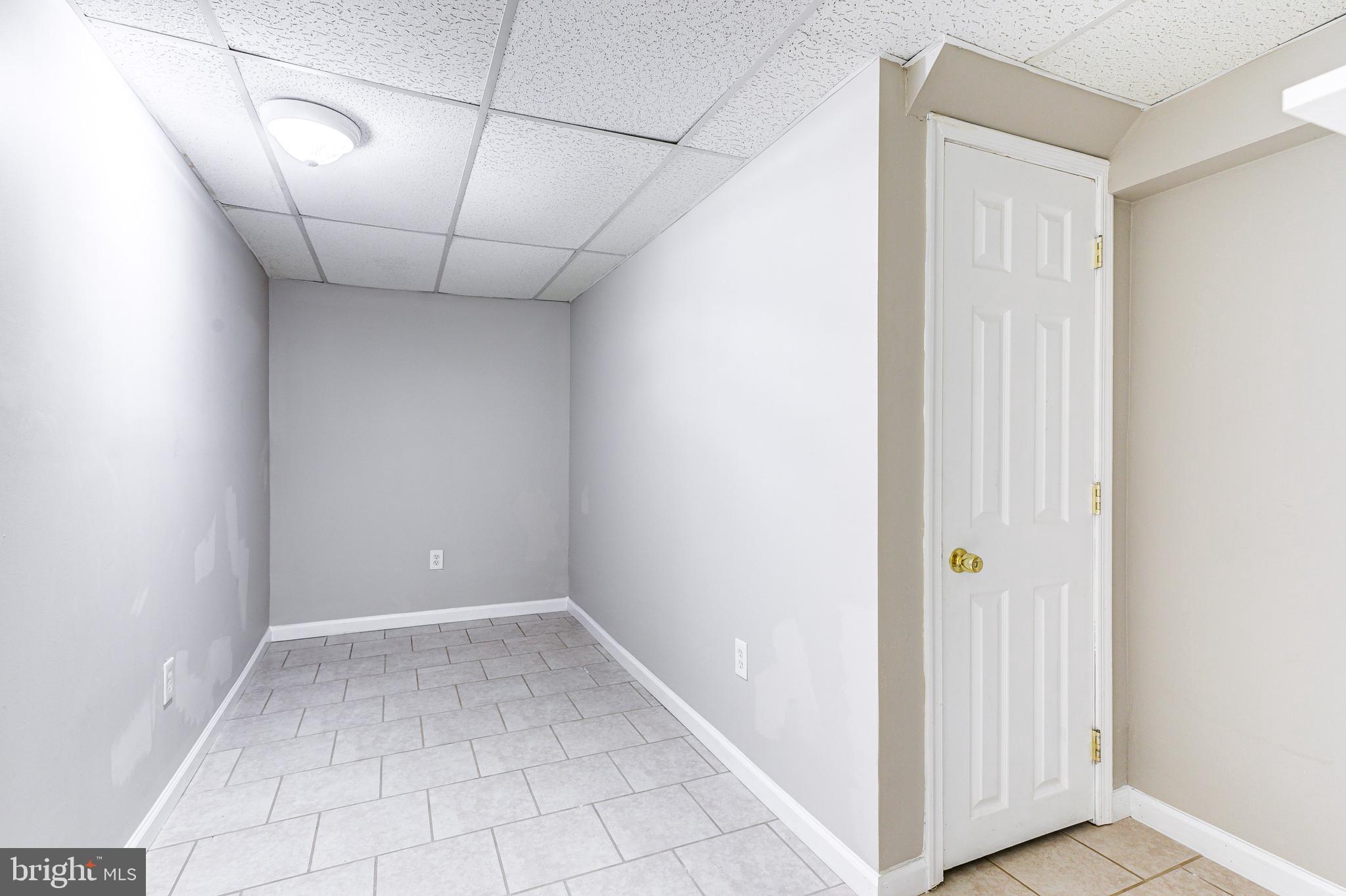 NEW COLONY VILLAGE - Residential