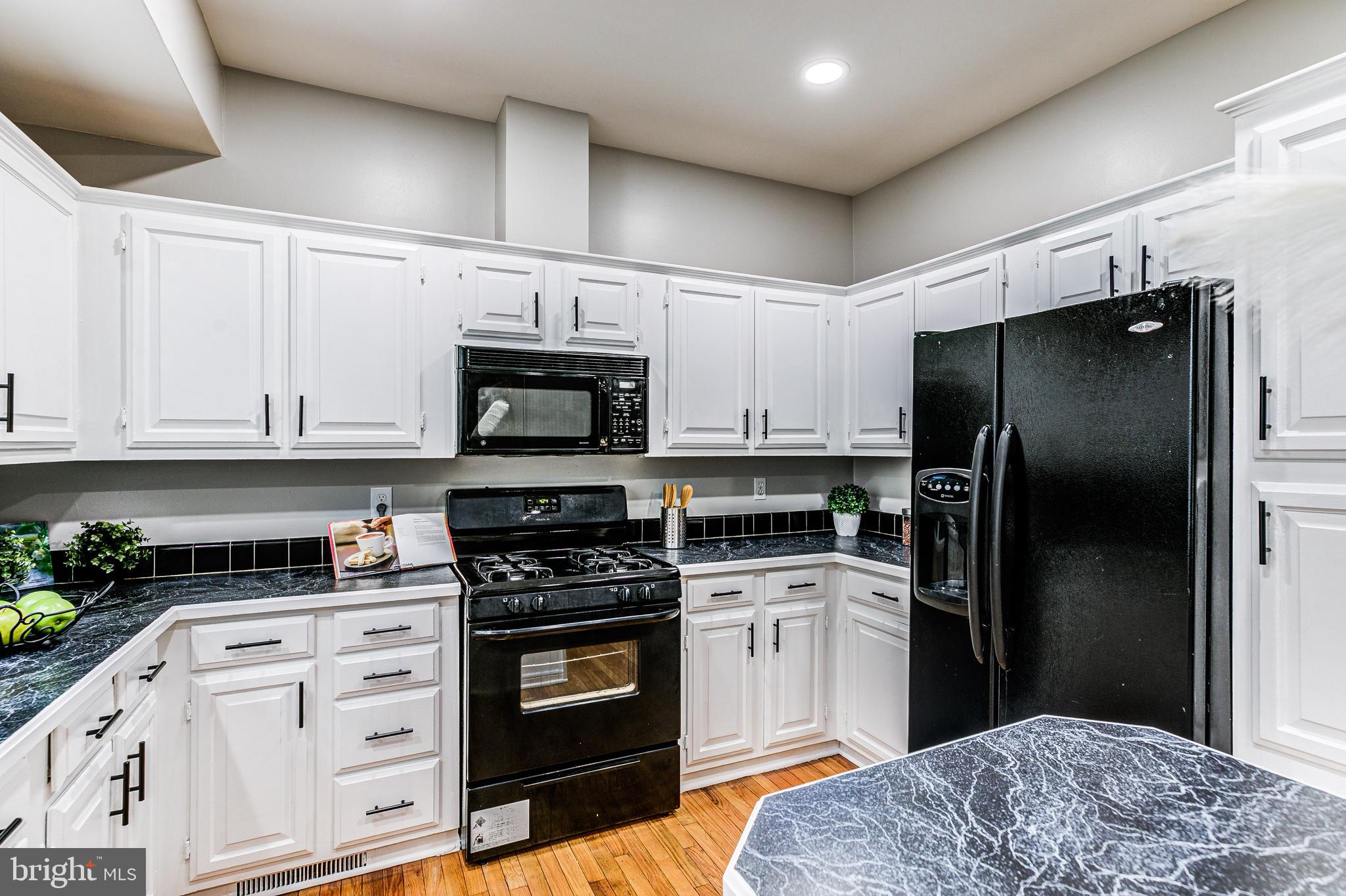 NEW COLONY VILLAGE - Residential