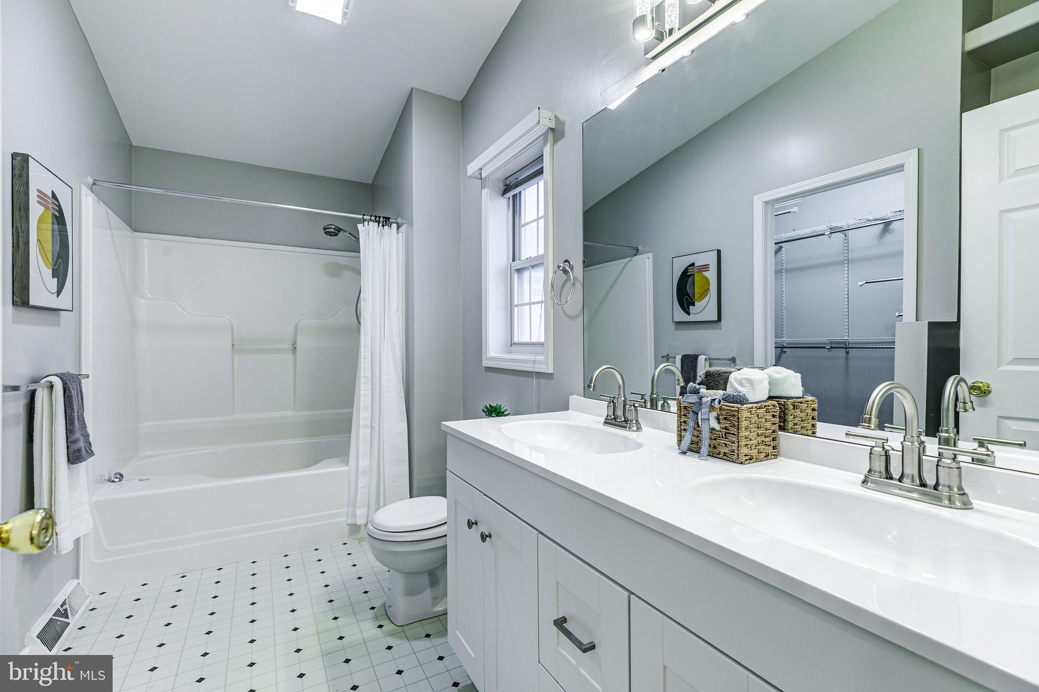 NEW COLONY VILLAGE - Residential