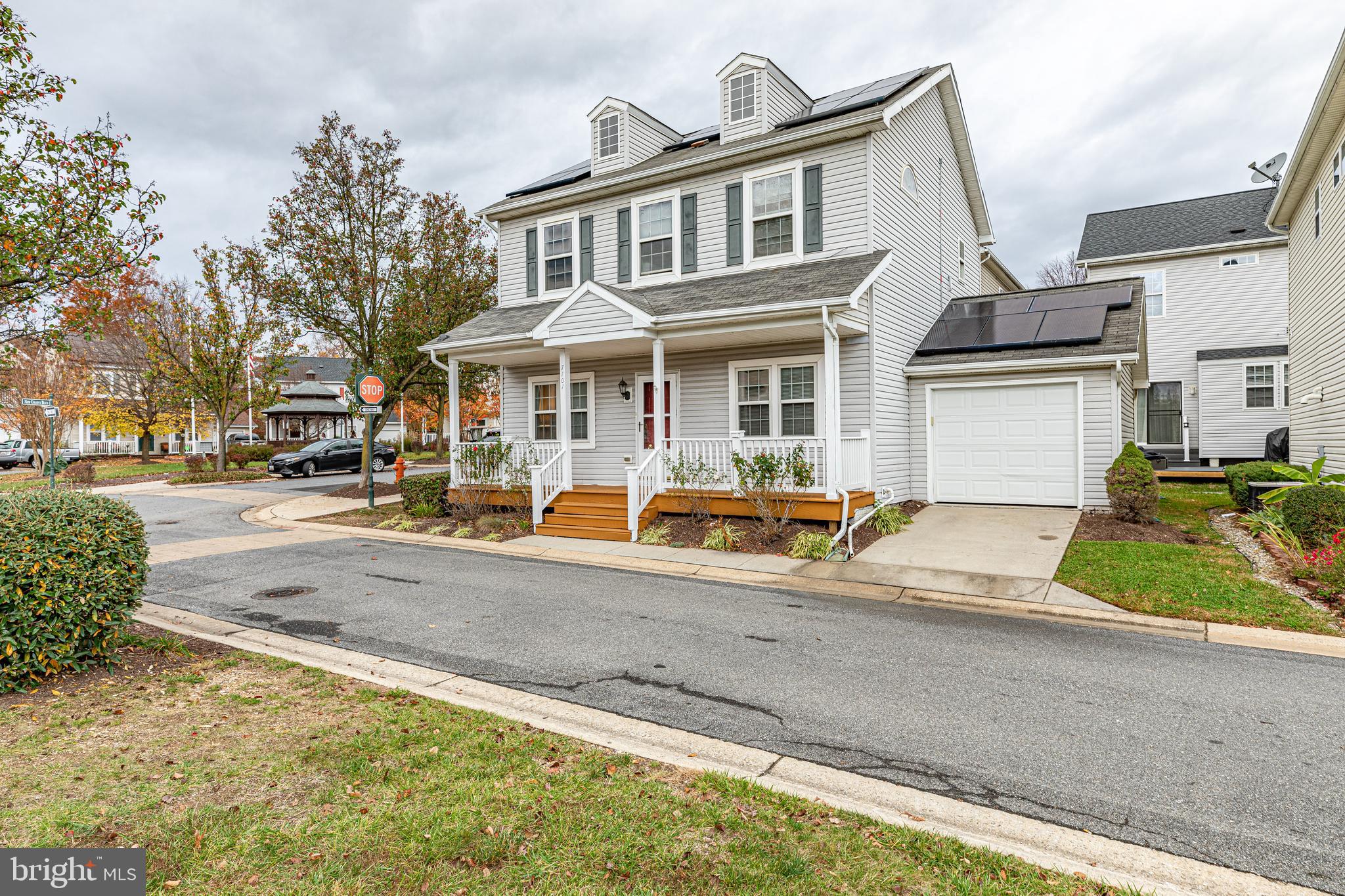 NEW COLONY VILLAGE - Residential