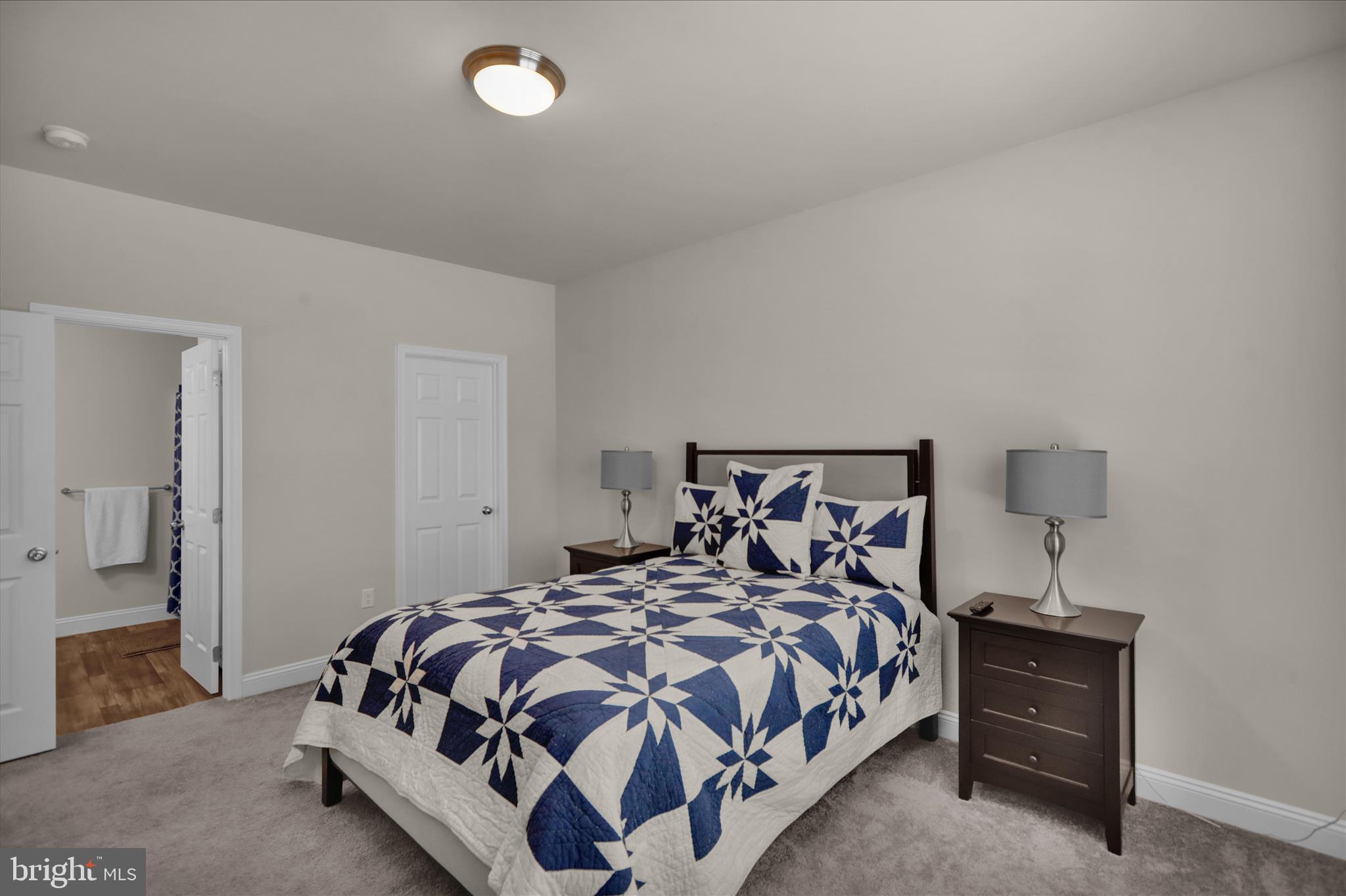 MCINTOSH FARMS - Residential