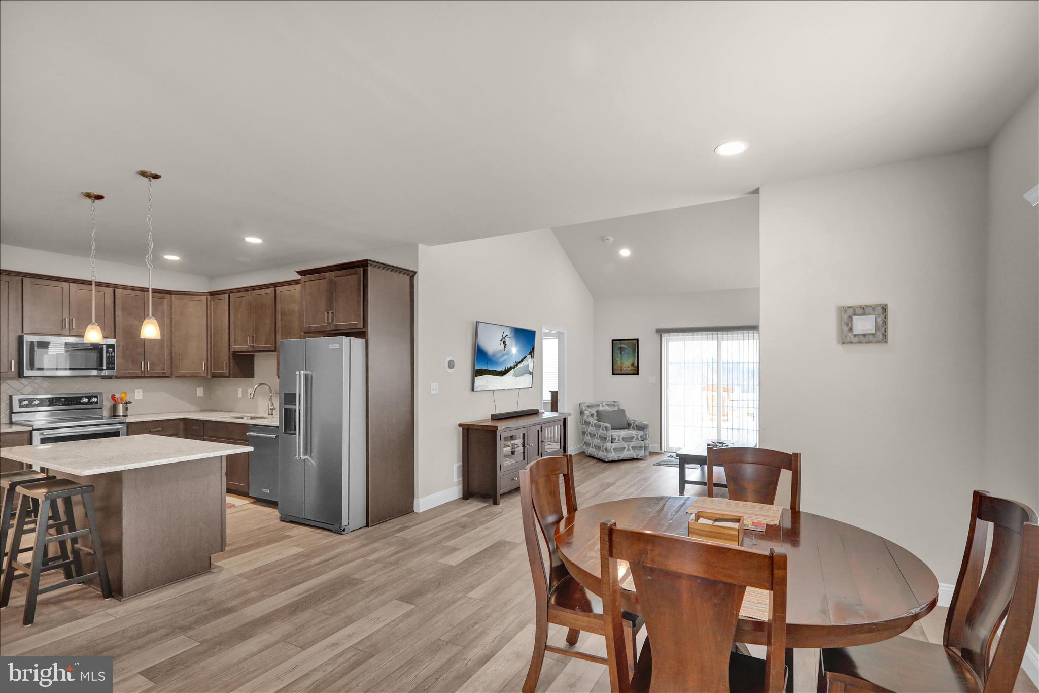 MCINTOSH FARMS - Residential